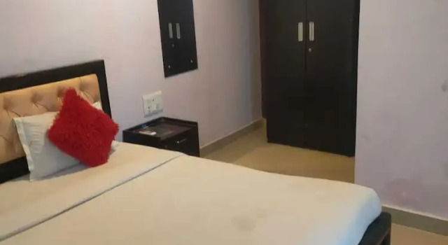 Номер Deluxe iROOMZ Hotel Diamond Park