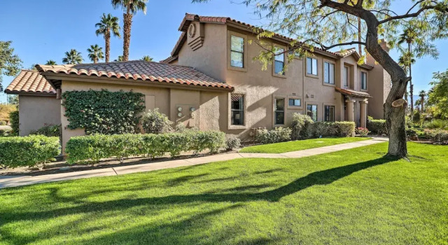 Near Golfing: Palm Desert Condo w/ Pool Access!, Book Hotel Palm Desert Coachella Valley