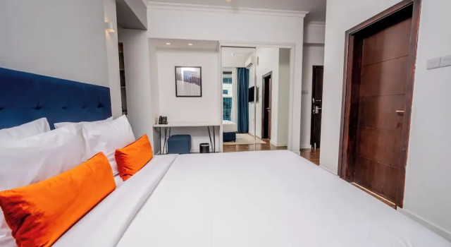 Люкс Executive с 2 комнатами Отель Urban by CityBlue Hotel, Dar es Salaam