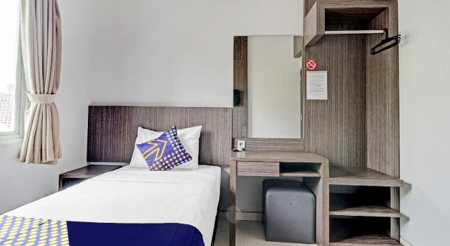 Номер Standard Hotel O Cihampelas Near Ciwalk Formerly DRiver Guest House