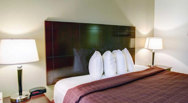 Номер Standard Quality Inn Bastrop