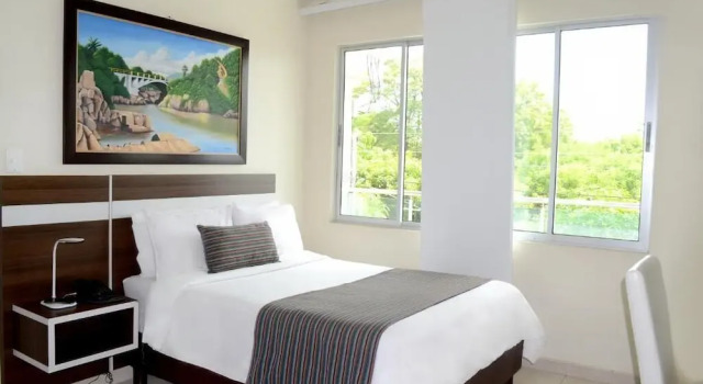 Номер Superior Hotel Metropolitano Plaza
