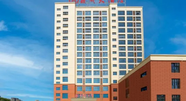 Xinxu Hotel (Baise Senior High School Sports Center), Rezerwuj Hotel Hotele w Baise z parkingiem, Parking