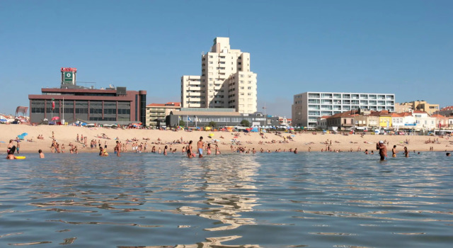 Кровать в общем номере c 1 комнатой Hotel Apartamento Solverde