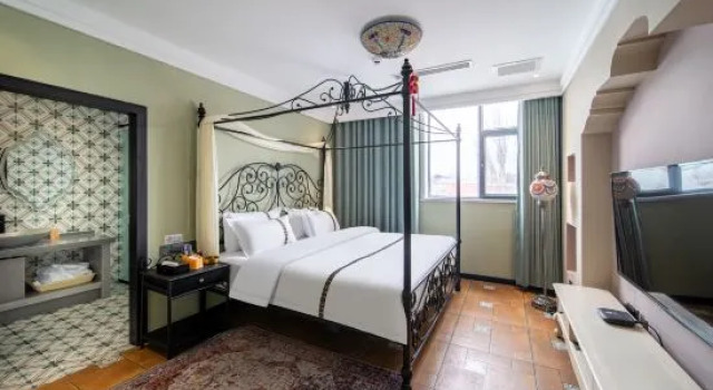 Люкс Deluxe Fanfang Wu Homestay (Hanbin Park)