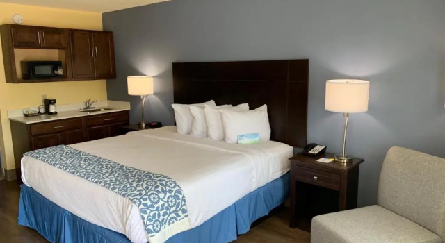 Номер Standard SureStay Plus by Best Western Beaumont