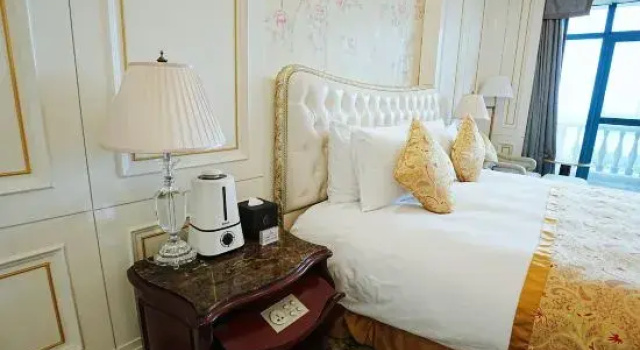 Люкс Deluxe Hubei Culture and Tourism Honglian Lake Hotel