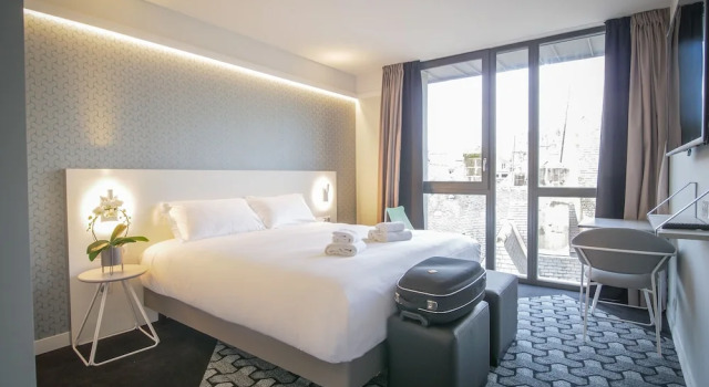 Номер Business Le Magic Hôtel & Spa - Centre Historique - Climatisation - Parking - Bornes de recharge