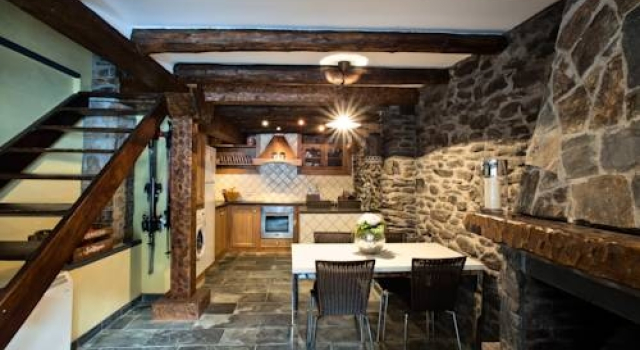 AS Borda Tona, Boek Hotel Llorts Vallnord Ski Resort