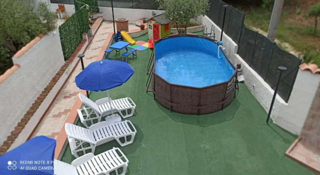 Villa Sunflowers, piscina, privacy e aria c., mare a 5 min., Book Villa Hotels in Sicily with a Pool, Swimming Pool