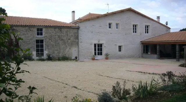 Au Bois Dormant, Rezerwuj Hotel Marsais Charente-Maritime