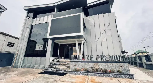 Dluxe Premium Hotel, Reservar Hotel Hotéis SPA em Obio-Akp, SPA