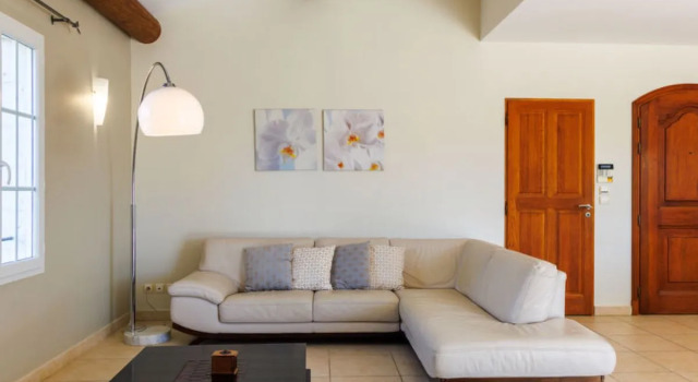 Holiday Home La Garrigue - PUJ100, Rezerwuj Hotel Pujaut Gard
