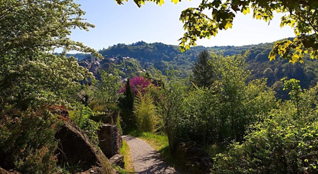 Gîte de l'Oustal - Najac, Rezerwuj Hotel Najac Aveyron