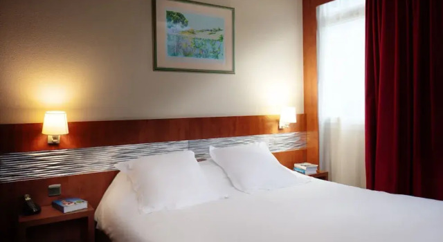 Номер Comfort Hôtel & Résidence Octel