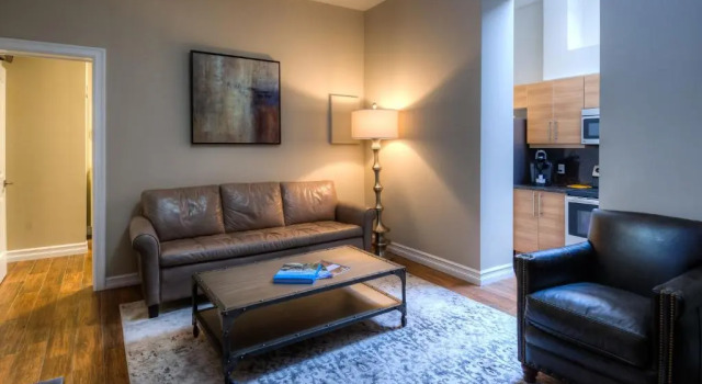 Люкс Deluxe Western Hotel & Executive Suites