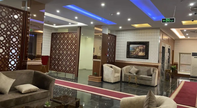 Golden Ya Hala Hotel, Забронировать Отель Отели Медины с парковкой, рядом с Ворота Абу Бакра ас-Сиддика в мечети Пророка, Парковка