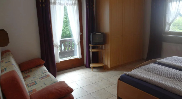 Wellness Pension Hubertus, Buchen Sie Hotel Marquartstein Chiemsee