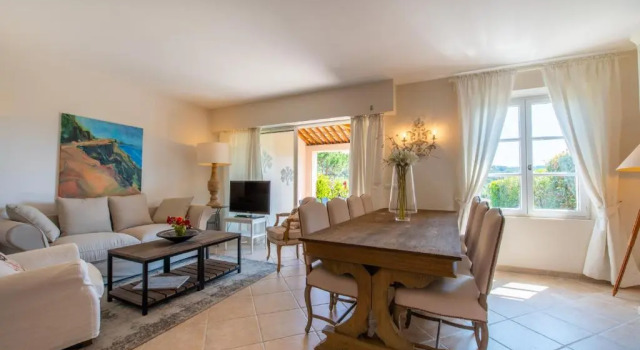 Коттедж с 4 комнатами Saint-Tropez Golf Residences