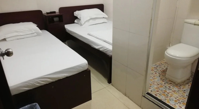 Номер Standard China Guest House