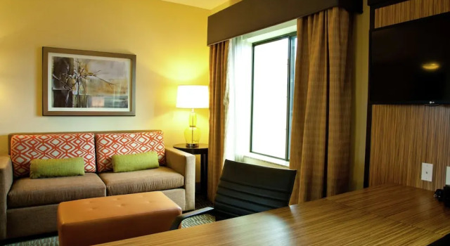 Одноместный люкс Hampton Inn & Suites Salinas