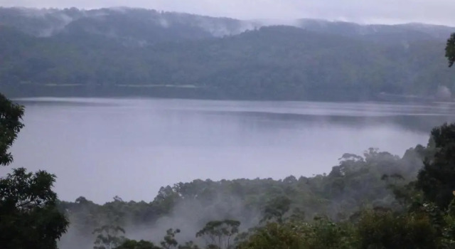 The Lake House and Ocean View Villa, Book Villa Montville Sunshine Coast