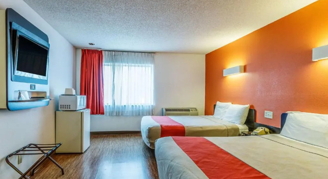 Четырёхместный номер Standard Motel 6-Wisconsin Rapids, WI
