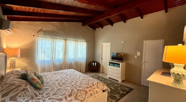 Palm Beach Villa Aruba - Great Location, Varaa Villa Hotellit Palm Beach. pysäköinnillä, Pysäköinti
