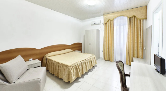 Albergo Nuovo Belvedere, Réserver Hôtel Hôtels à Bellizzi avec piscine, Piscine