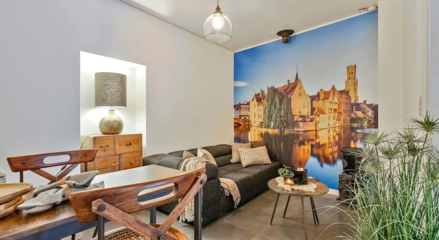 Коттедж Charming Getaway in the Historical City Center