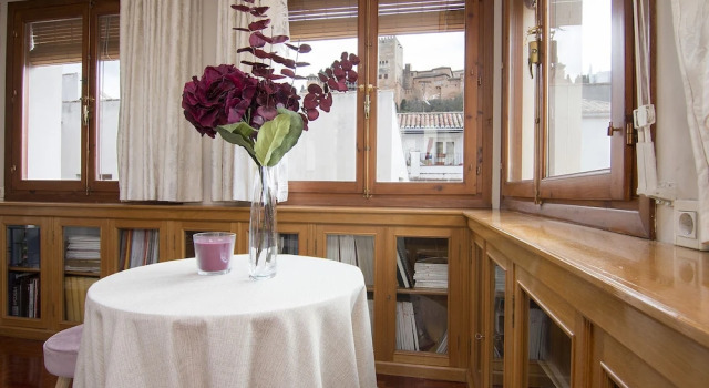 Alhambra Penthouse parking free, Забронировать Апартаменты/квартира Гранада Granada Province, рядом с Музей народных традиций и искусств Los Tiros de Granada