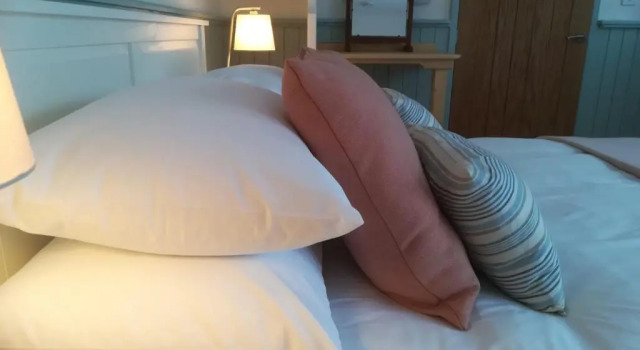 Sea Breeze, Book Hotel Hoteller i Freshwater med parkering, Parkering