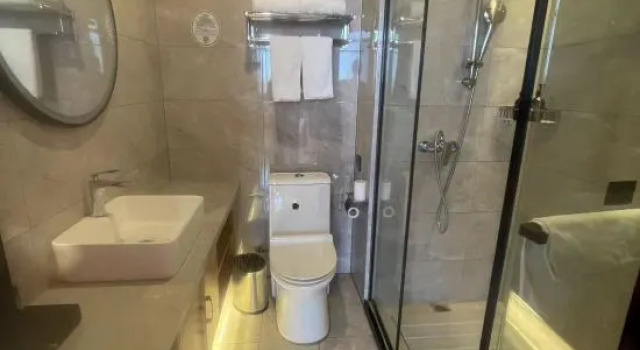 Люкс GreenTree Zhixuan Hotel (Laixi Wanda)