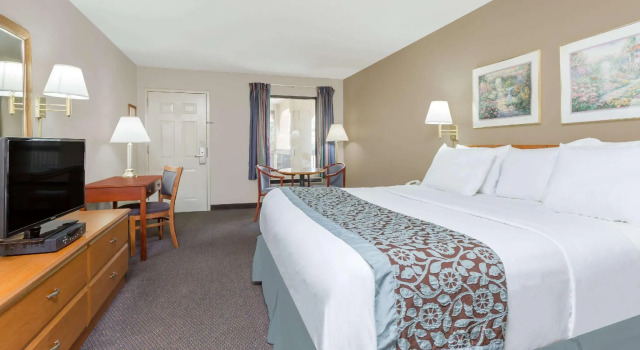 Двухместный номер Standard Days Inn by Wyndham Elberton