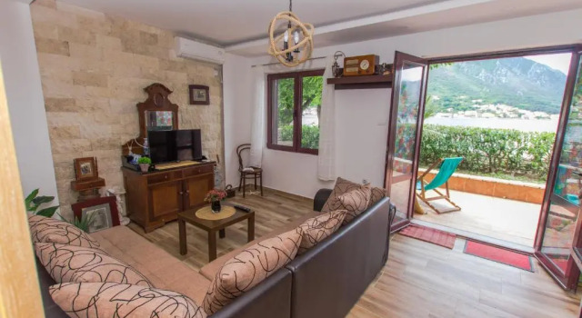 Apartmant Beachfront, Book Lejlighed Hoteller i Kotor Riviera med parkering, Parkering