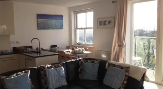 Cobourg House 8, Забронировать Дом для отпуска Отели Carmarthenshire с парковкой, Парковка