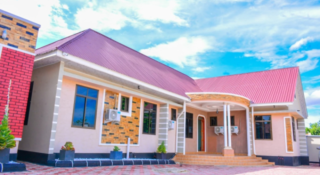 Dom Precious Lodge, Reserva ahora Bed & breakfast Hoteles de 3 estrellas en Dodoma, 3*