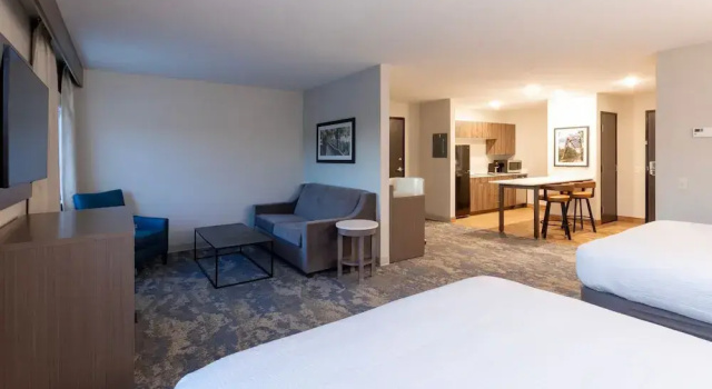 Люкс GrandStay Hotel & Suites Algona