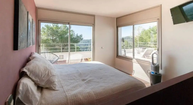 Villa With 4 Bedrooms in Canyelles, With Wonderful sea View, Private Pool, Furnished Terrace Near the Beach, Забронировать Вилла Виллы провинции Барселоны, Вилла