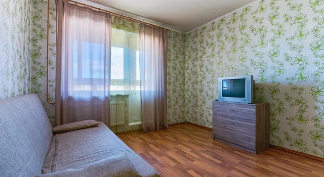 FlatHome24 on Prospekt Bolshevikov 9