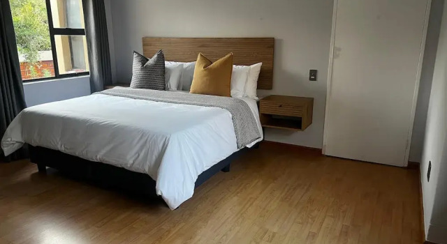 Bryanston Luxurious 4-Bed Villa, Забронировать Вилла Виллы Рандбург, Вилла