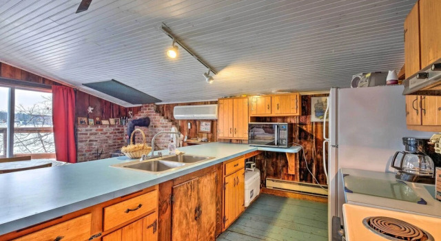 Коттедж Quiet Cabin on Glen Lake w/ Boat Dock & Deck!