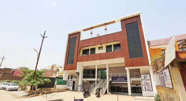 OYO 37381 Hotel The Elite Inn
