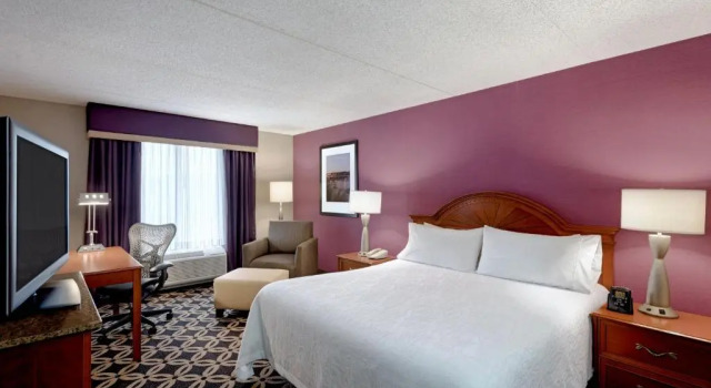 Номер Standard с видом на реку Hilton Garden Inn Auburn Riverwatch