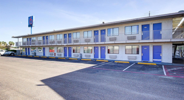 Motel 6 Laredo, TX - South