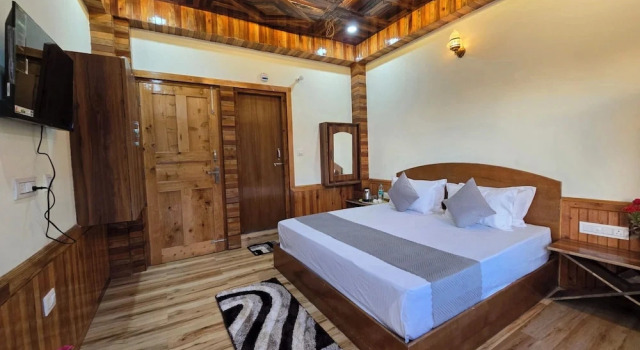 The Wooden Nook Chail, Забронировать Отель «постель и завтрак» Отели штата Химачал-Прадеш 3 звезды, 3*