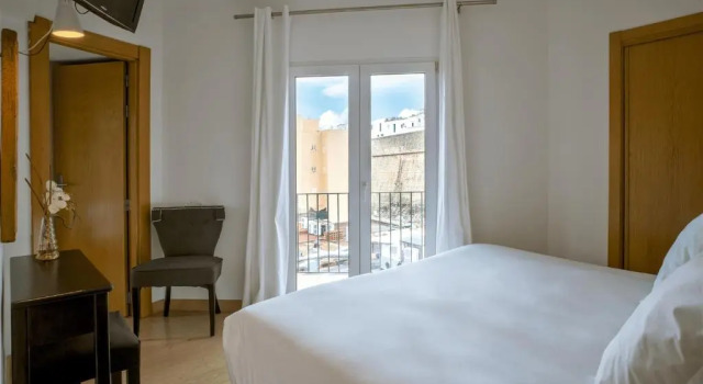 Двухместный номер Standard с балконом Hostal Parque Ibiza