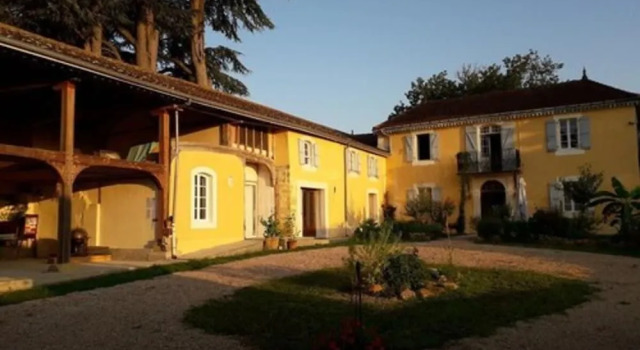 Chambres d'Hôtes Clos du Gaja, Book Bed and Breakfast Troncens Gers