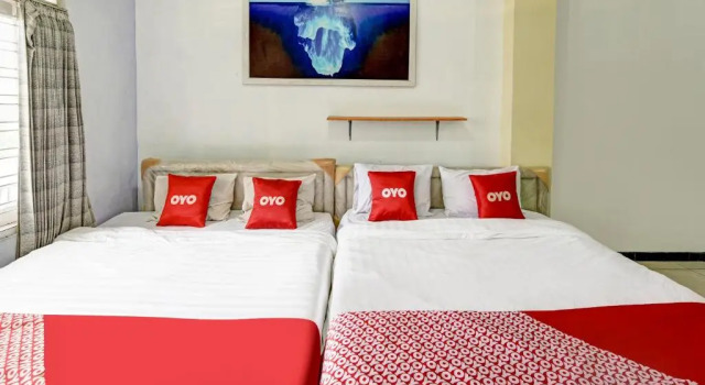 Suite OYO 90451 Hotel Roda Mas 1