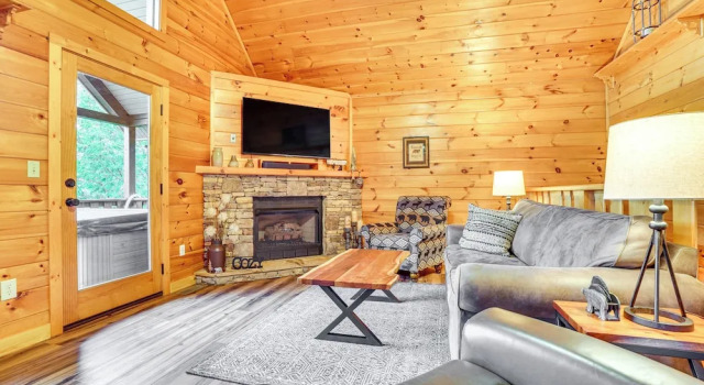 2-tier Deck & Hot Tub: Quiet Sevierville Cabin